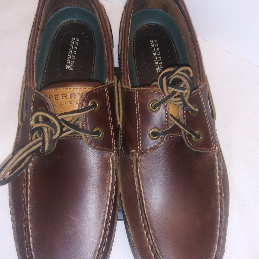 Men Sperry size 12M
